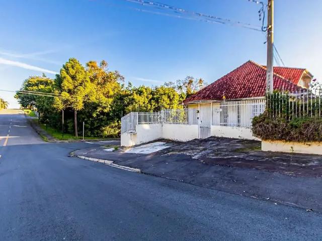 Casa / Sobrado para Venda em São José dos Pinhais/PR Aristocrata 4 Quartos