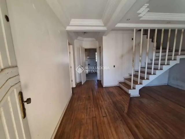 Casa / Sobrado para Venda em São José dos Pinhais/PR Aristocrata 4 Quartos