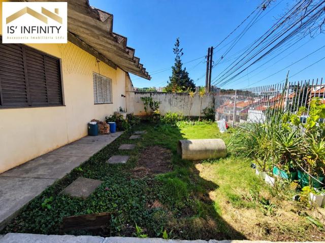 Casa / Sobrado para Venda em São José dos Pinhais/PR Bom Jesus 3 Quartos