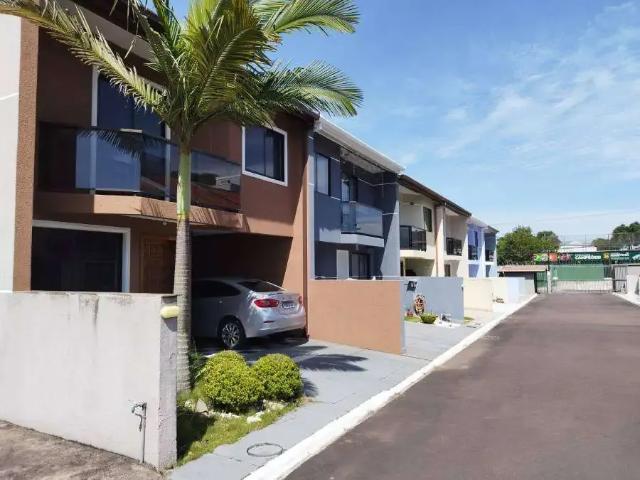 Casa / Sobrado para Venda em São José dos Pinhais/PR Bom Jesus 3 Quartos