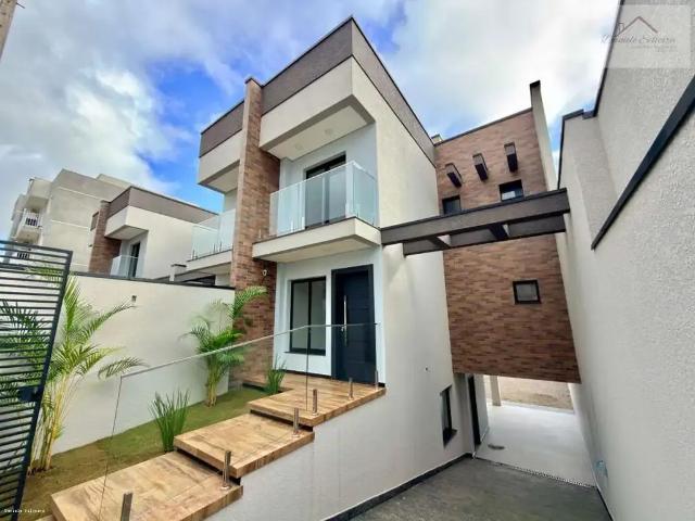 Casa / Sobrado para Venda em São José dos Pinhais/PR Braga 3 Quartos