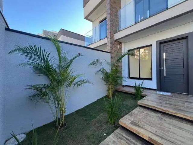 Casa / Sobrado para Venda em São José dos Pinhais/PR Braga 3 Quartos