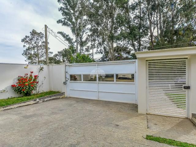 Casa / Sobrado para Venda em São José dos Pinhais/PR Centro 5 Quartos