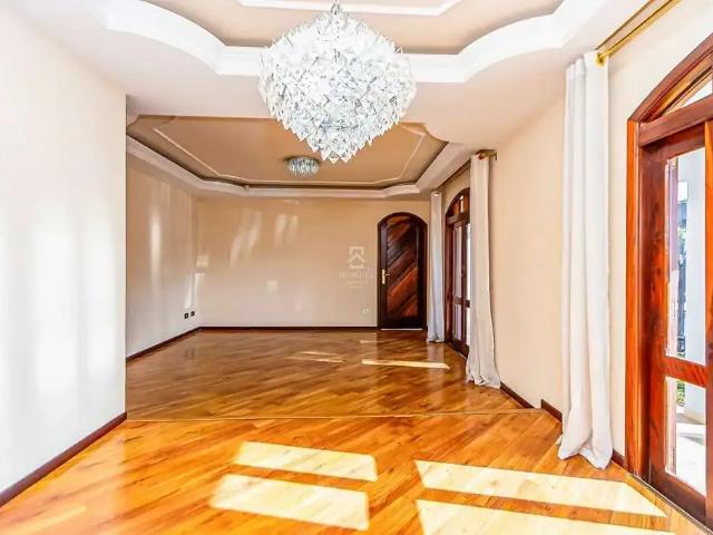 Casa / Sobrado para Venda em São José dos Pinhais/PR Centro 5 Quartos