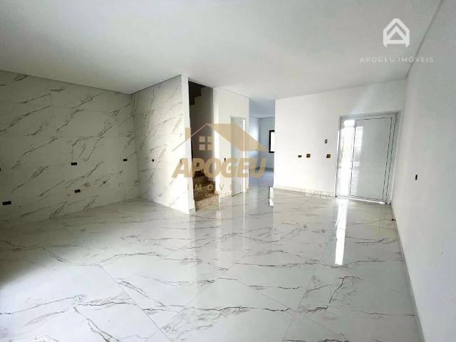 Casa / Sobrado para Venda em São José dos Pinhais/PR Centro 3 Quartos