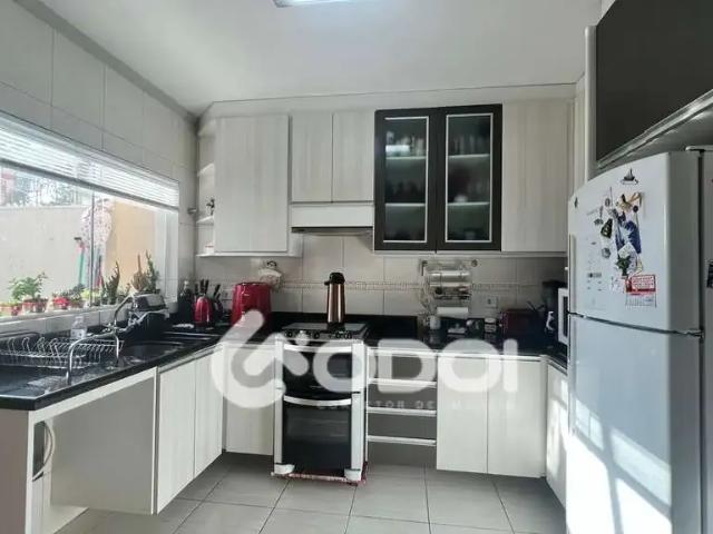 Casa / Sobrado para Venda em São José dos Pinhais/PR Centro 3 Quartos