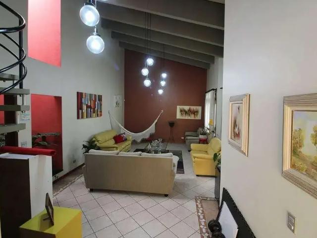 Casa / Sobrado para Venda em São José dos Pinhais/PR Centro 3 Quartos