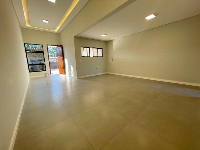 Casa / Sobrado para Venda em São José dos Pinhais/PR Cidade Jardim 3 Quartos