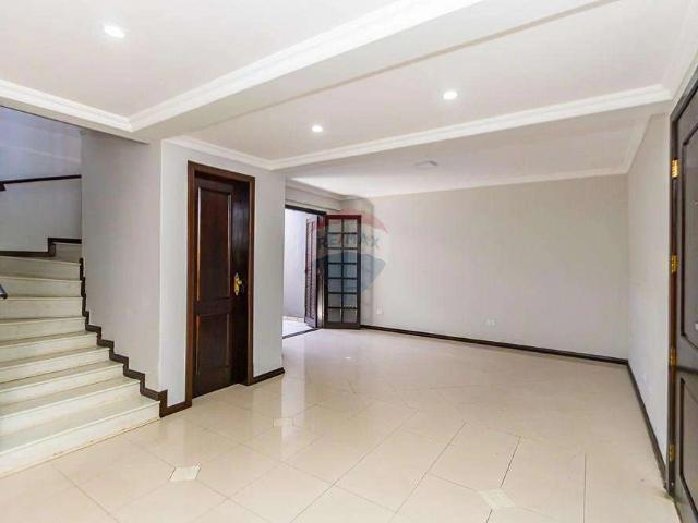Casa / Sobrado para Venda em São José dos Pinhais/PR Cidade Jardim 3 Quartos