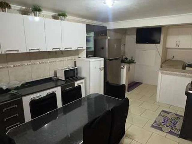 Casa / Sobrado para Venda em São José dos Pinhais/PR Cidade Jardim 3 Quartos