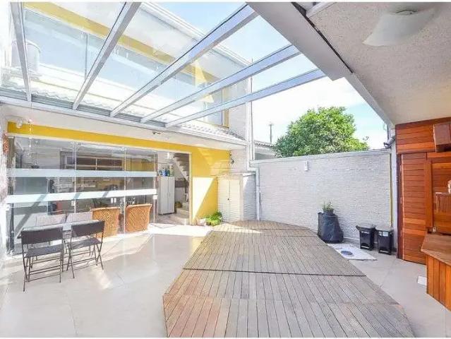 Casa / Sobrado para Venda em São José dos Pinhais/PR Cidade Jardim 3 Quartos