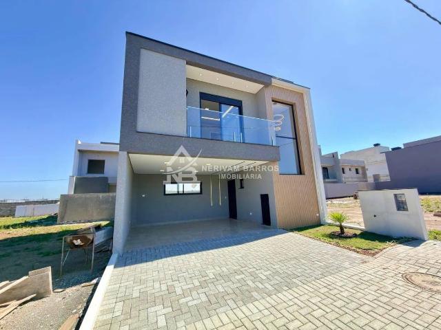 Casa / Sobrado para Venda em São José dos Pinhais/PR Costeira 3 Quartos