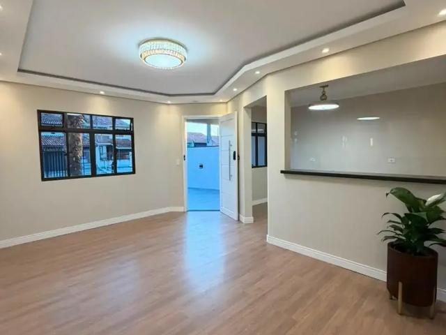 Casa / Sobrado para Venda em São José dos Pinhais/PR Costeira 3 Quartos