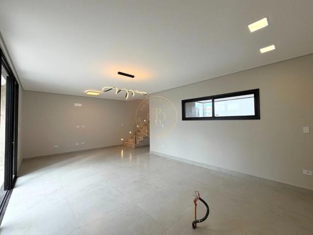 Casa / Sobrado para Venda em São José dos Pinhais/PR Costeira 3 Quartos