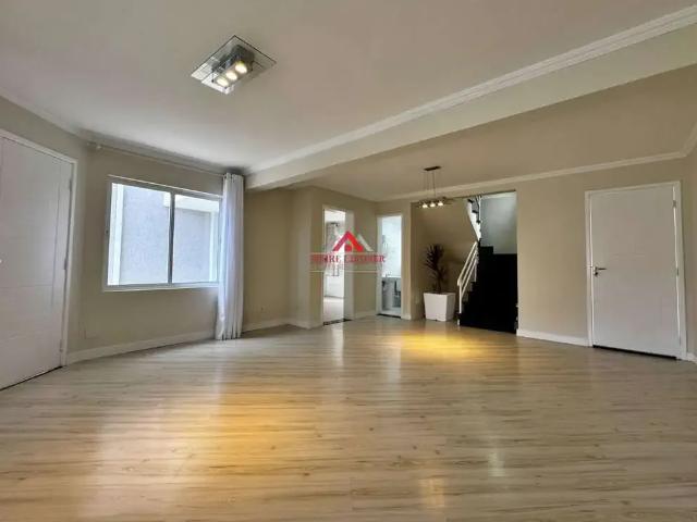 Casa / Sobrado para Venda em São José dos Pinhais/PR Costeira 3 Quartos