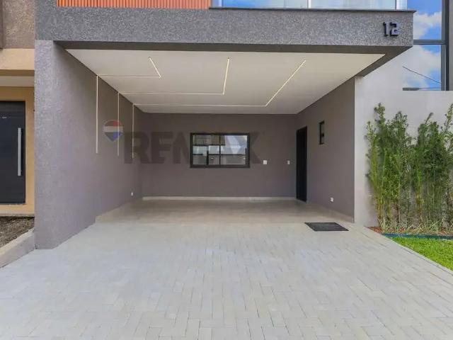 Casa / Sobrado para Venda em São José dos Pinhais/PR Costeira 3 Quartos