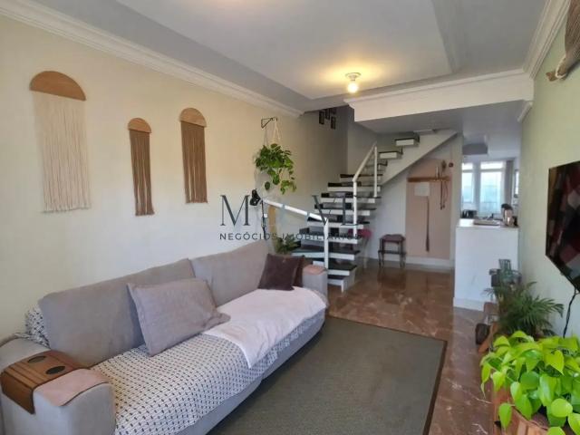 Casa / Sobrado para Venda em São José dos Pinhais/PR Costeira 4 Quartos