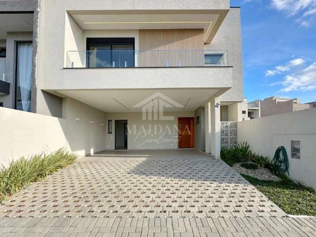 Casa / Sobrado para Venda em São José dos Pinhais/PR Costeira 4 Quartos