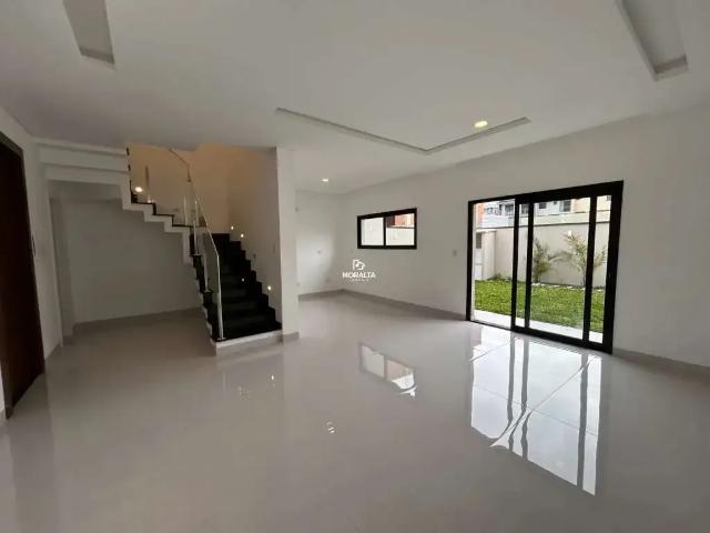 Casa / Sobrado para Venda em São José dos Pinhais/PR Costeira 4 Quartos