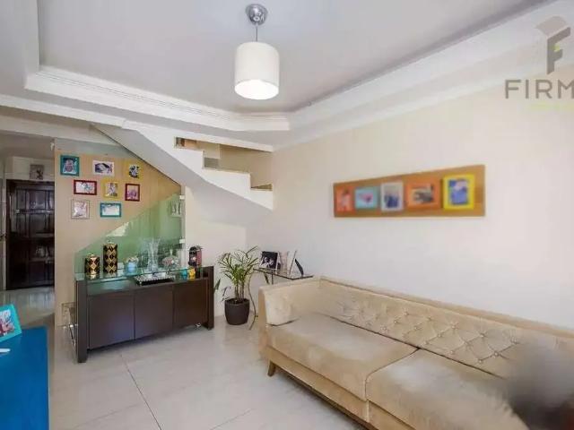 Casa / Sobrado para Venda em São José dos Pinhais/PR Costeira 4 Quartos