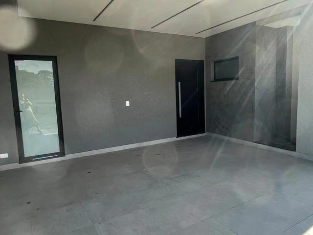 Casa / Sobrado para Venda em São José dos Pinhais/PR Costeira 4 Quartos
