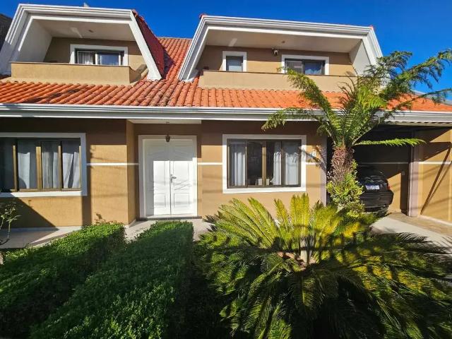 Casa / Sobrado para Venda em São José dos Pinhais/PR Costeira 5 Quartos