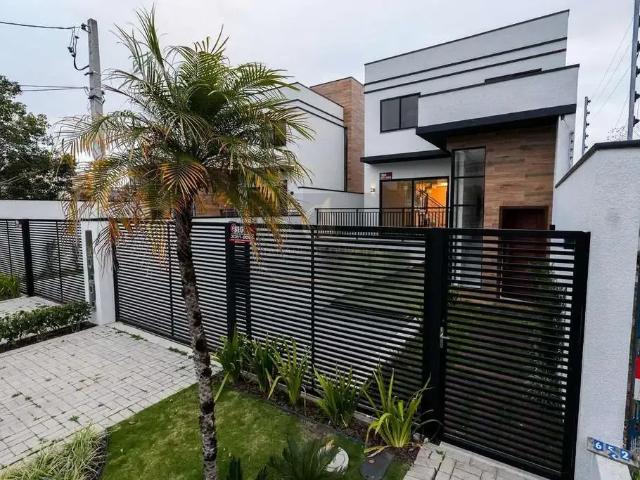 Casa / Sobrado para Venda em São José dos Pinhais/PR Cruzeiro 3 Quartos