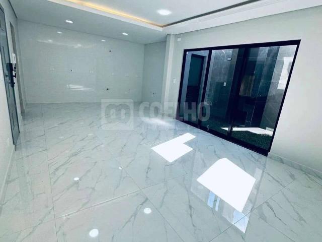 Casa / Sobrado para Venda em São José dos Pinhais/PR Cruzeiro 3 Quartos