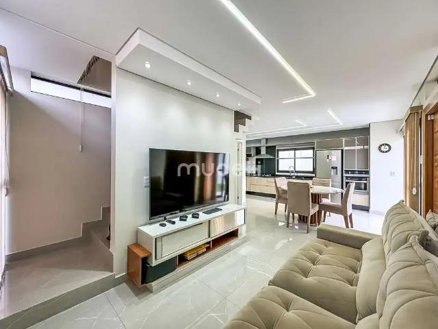 Casa / Sobrado para Venda em São José dos Pinhais/PR Cruzeiro 3 Quartos
