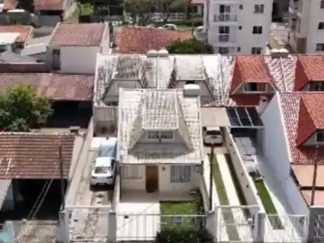 Casa / Sobrado para Venda em São José dos Pinhais/PR Cruzeiro 3 Quartos