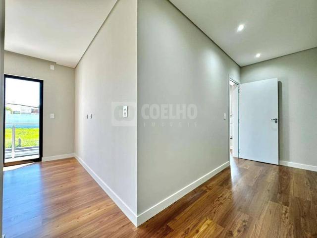 Casa / Sobrado para Venda em São José dos Pinhais/PR Cruzeiro 3 Quartos