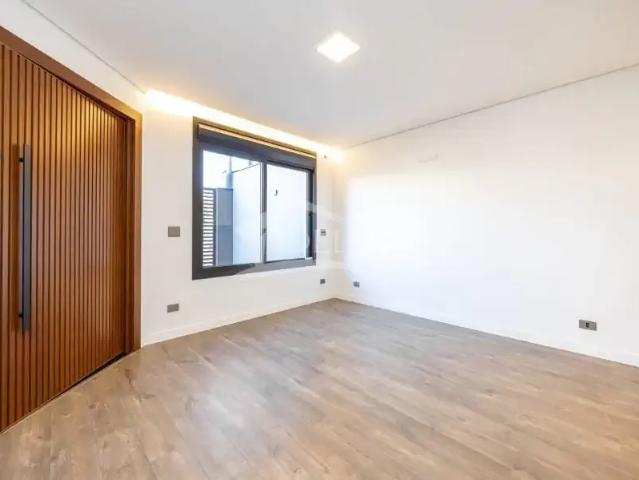 Casa / Sobrado para Venda em São José dos Pinhais/PR Cruzeiro 4 Quartos