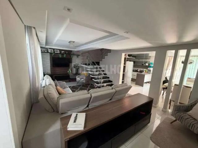 Casa / Sobrado para Venda em São José dos Pinhais/PR Cruzeiro 4 Quartos
