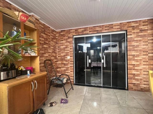 Casa / Sobrado para Venda em São José dos Pinhais/PR Guatupê 3 Quartos