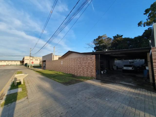Casa / Sobrado para Venda em São José dos Pinhais/PR Guatupê 3 Quartos