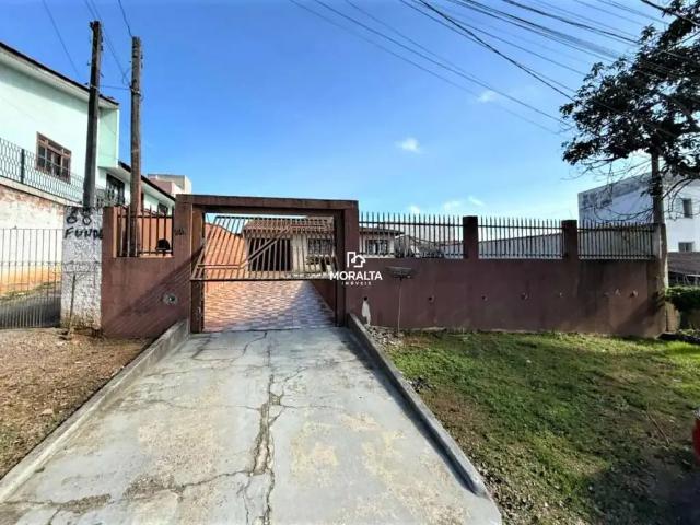 Casa / Sobrado para Venda em São José dos Pinhais/PR Itália 4 Quartos