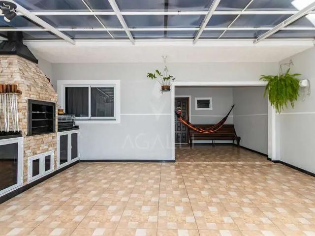 Casa / Sobrado para Venda em São José dos Pinhais/PR Iná 3 Quartos
