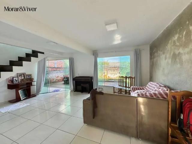 Casa / Sobrado para Venda em São José dos Pinhais/PR Ipê 3 Quartos