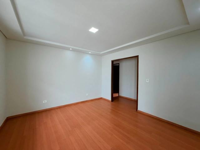 Casa / Sobrado para Venda em São José dos Pinhais/PR Parque da Fonte 5 Quartos