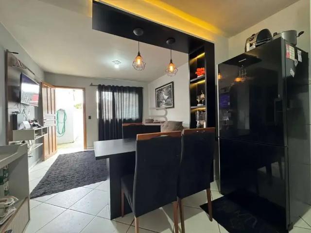 Casa / Sobrado para Venda em São José dos Pinhais/PR Quississana 2 Quartos