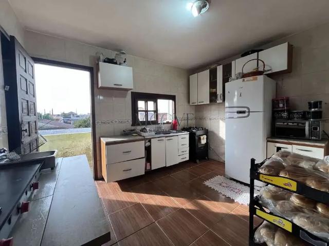 Casa / Sobrado para Venda em São José dos Pinhais/PR Quississana 2 Quartos