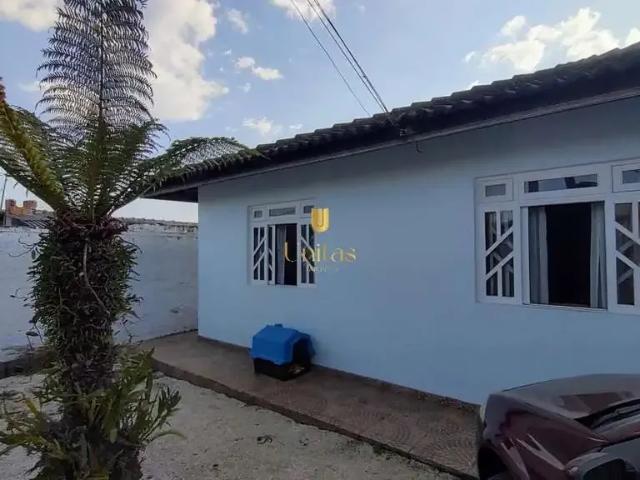 Casa / Sobrado para Venda em São José dos Pinhais/PR Quississana 5 Quartos