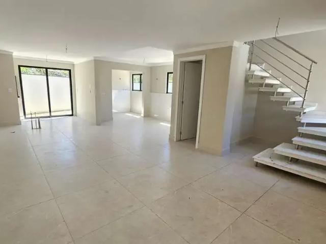 Casa / Sobrado para Venda em São José dos Pinhais/PR São Pedro 3 Quartos