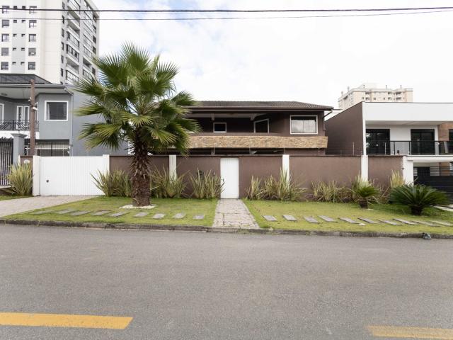 Casa / Sobrado para Venda em São José dos Pinhais/PR Silveira da Motta 3 Quartos