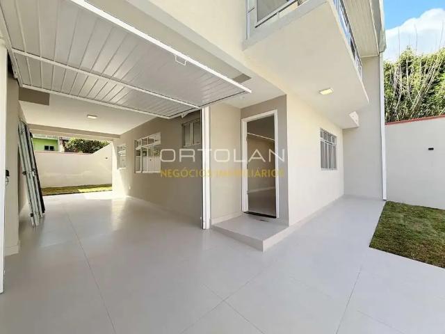 Casa / Sobrado para Venda em São José dos Pinhais/PR Silveira da Motta 5 Quartos