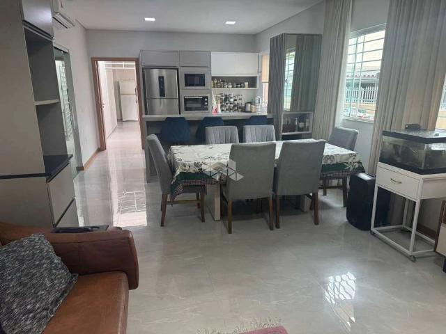 Casa / Sobrado para Venda em São José/SC Nossa Senhora do Rosário 3 Quartos