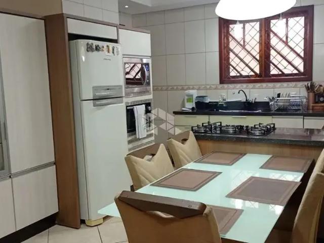 Casa / Sobrado para Venda em São José/SC Areias 4 Quartos