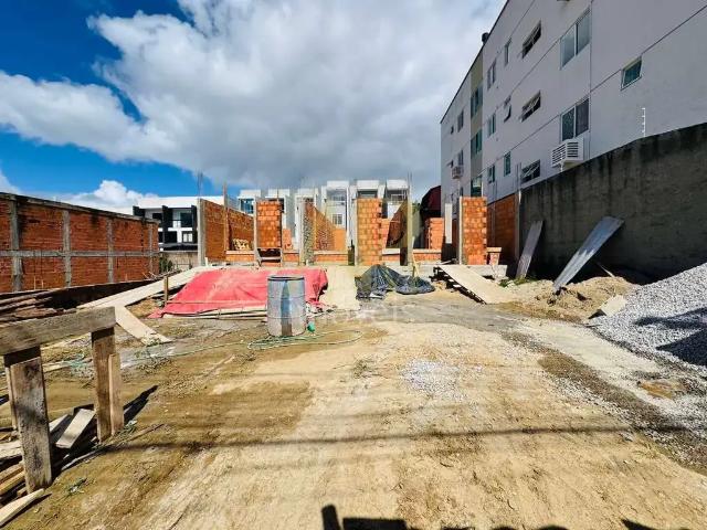 Casa / Sobrado para Venda em São José/SC Areias 2 Quartos