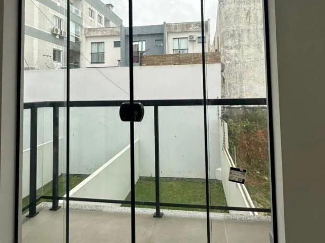Casa / Sobrado para Venda em São José/SC Areias 2 Quartos