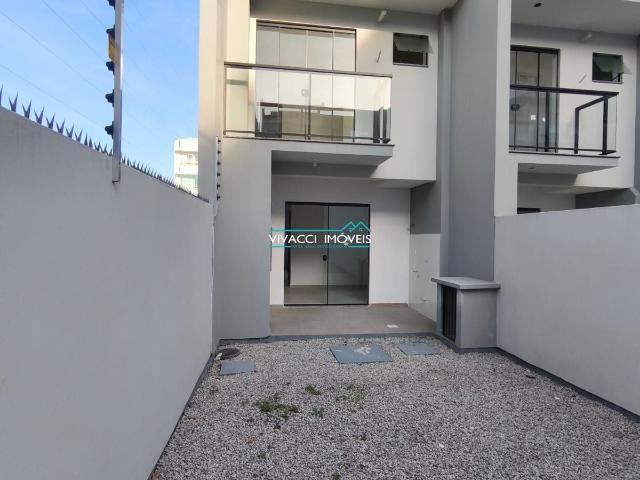 Casa / Sobrado para Venda em São José/SC Areias 2 Quartos